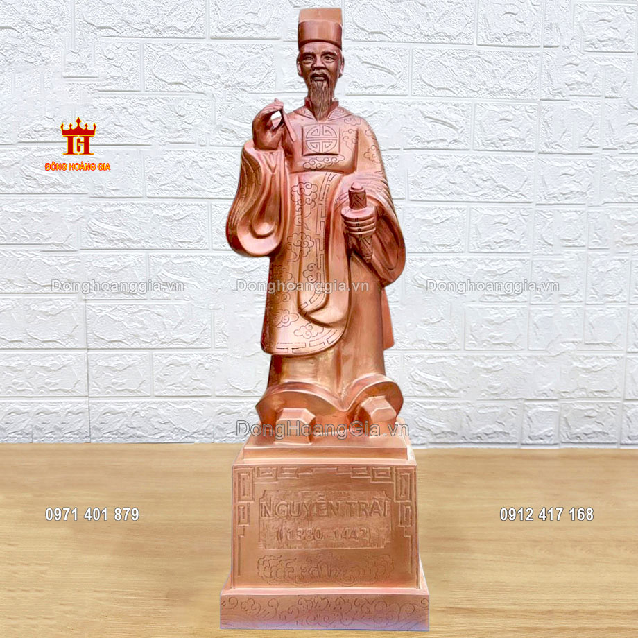 Nguyên liệu chế tác tượng Nguyễn Trãi là đồng đỏ nguyên chất loại I